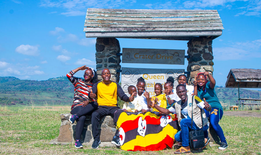 Family tour Queen Elizabeth ATW Holidays Africa
